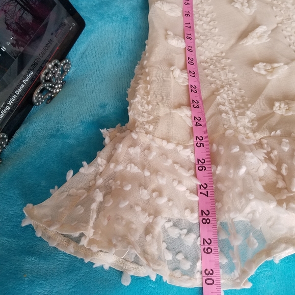 Pretty dress Nude lined flirty mini dress - Picture 12 of 13